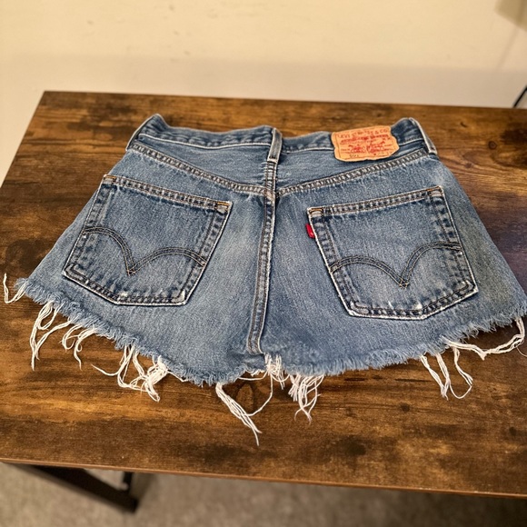 Levi’s 501 shorts - Picture 9 of 16